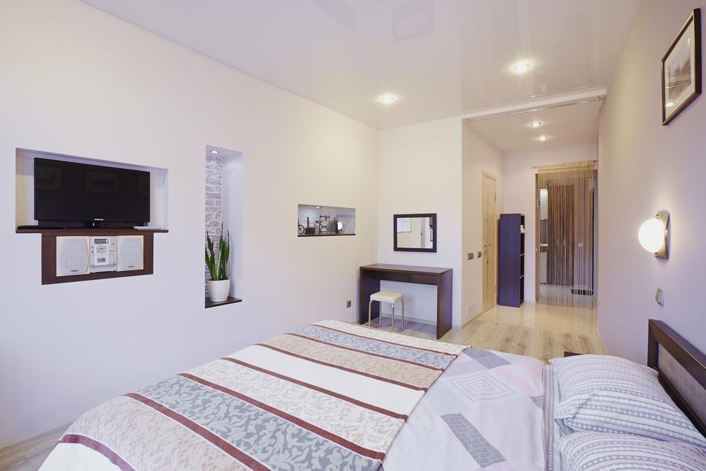 Apartment Mitskevycha Square 5 Lviv Kültér fotó